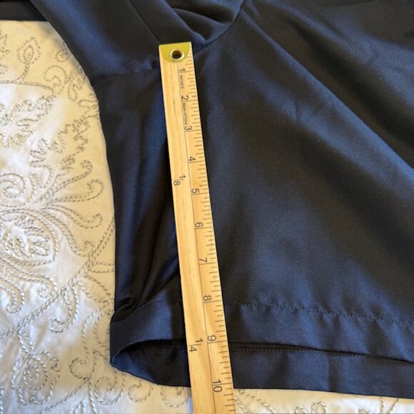 Haggar Cool 18 Flat Front Shorts Size 46 Navy Blue Expandable Waist Quick Dry - Picture 9 of 11